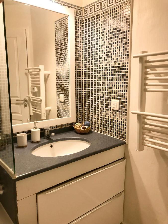 Steps To The Beach Apart In Cannes With Parking Экстерьер фото