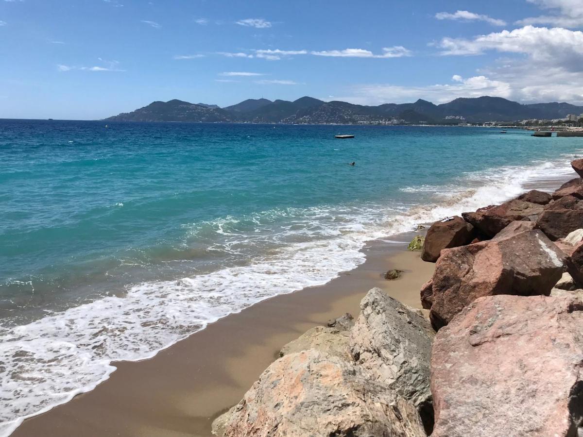 Steps To The Beach Apart In Cannes With Parking Экстерьер фото